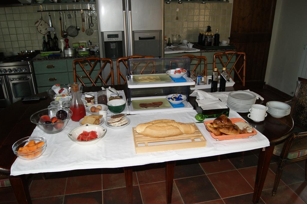 Casa Sorgente Bed & Breakfast San Costanzo Ruang foto